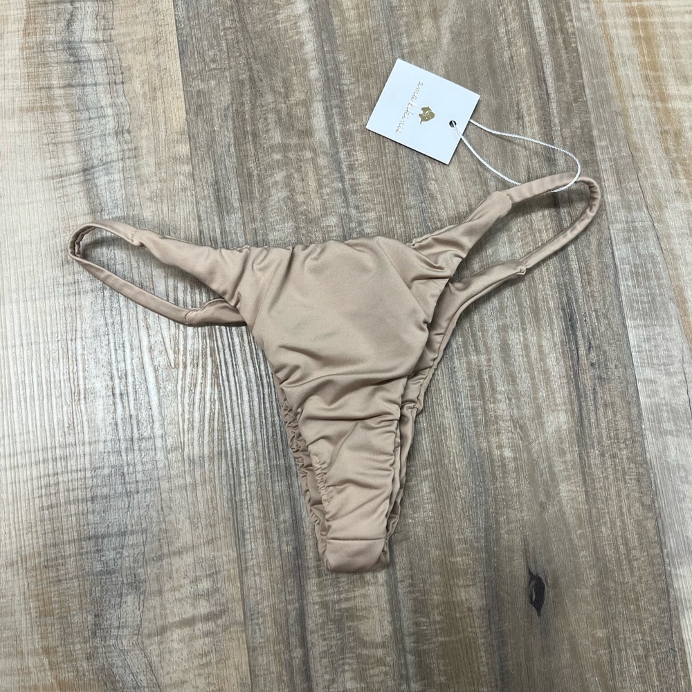TAN CHEEKY BIKINI BOTTOM